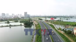 Cục CSGT mở 'luồng xanh' cho người dân về Hà Nội và TP Hồ Chí Minh