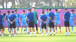 Khuất Văn Khang đeo băng đội trưởng, Bùi Vĩ Hào chia tay U23 Việt Nam