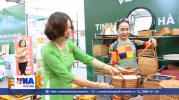 Tinh hoa thủ công mỹ nghệ lan tỏa giá trị Việt tại Hội chợ Mùa Thu