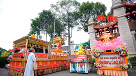 TP Hồ Chí Minh rực rỡ sắc màu mừng Phật đản