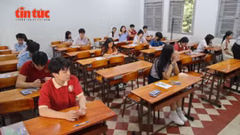Trên 11.000 thí sinh TP Hồ Chí Minh hoàn thành cuộc đua vào lớp 10 chuyên
