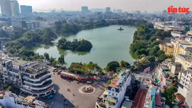 Làm rõ thông tin xây công viên ven hồ Gươm và dỡ bỏ Tòa nhà 'Hàm cá mập'