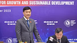 Đồng chí Vũ Hồng Thanh - Ủy viên Trung ương Đảng, Chủ nhiệm Ủy ban Kinh tế của Quốc hội.