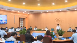 Người dân Hà Nội nên hạn chế ra ngoài trong 2 tuần tới
