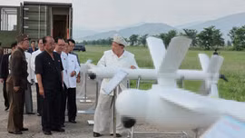 Ông Kim Jong-un trực tiếp theo dõi thử nghiệm UAV do Triều Tiên phát triển