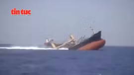 Houthi liên tục tấn công đánh chìm tàu hàng ở Biển Đỏ