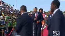 Xem Obama nhún nhảy tại Tanzania