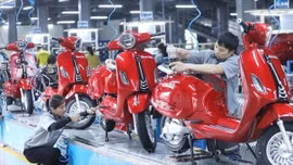 Tiêu điểm kinh tế tuần: Sôi động thị trường xe máy điện