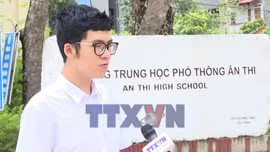 Thủ khoa khối A01 toàn quốc chinh phục đam mê công nghệ