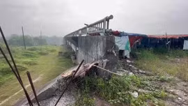 Tuyên chiến với thực trạng cầu chờ đường dẫn