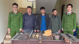 Công an Quảng Bình vận động người dân giao nộp vũ khí, vật liệu nổ
