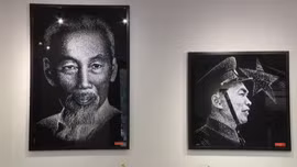 Ngắm chân dung Bác Hồ, Bác Giáp... được vẽ bằng búa trên kính