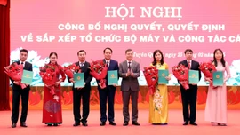 Tuyên Quang: Công bố Nghị quyết, Quyết định về sắp xếp tổ chức bộ máy