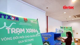 Chung tay giảm rác thải thời trang từ mô hình “Trạm xanh nơi công sở”.