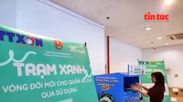 Chung tay giảm rác thải thời trang từ mô hình “Trạm xanh nơi công sở”.