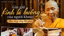 Giữ nghề viết kinh lá buông của người Khmer An Giang.