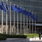 Tin nóng thế giới sáng 17/11/2025