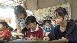 Lớp học hè miễn phí nơi cửa thiền