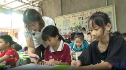 Lớp học hè miễn phí nơi cửa thiền