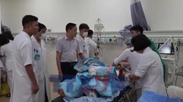 Phú Thọ nỗ lực cứu chữa nạn nhân trên xe 29 chỗ gặp nạn 