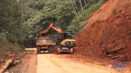 Cao Bằng khẩn trương khai thông các đoạn đường bị tắc nghẽn