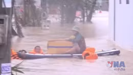 Ứng cứu người dân vùng ngập lụt tại Gia Lai 