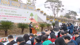 Ngành ngân hàng ủng hộ xóa hơn 16% nhà tạm, nhà dột nát của cả nước