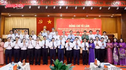 Thời sự 24h qua ảnh sáng 30/4