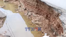 Tái thiết mạng lưới hạ tầng giao thông bị thiệt hại sau lũ