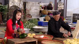 Gánh Tết trên vai người đi chợ