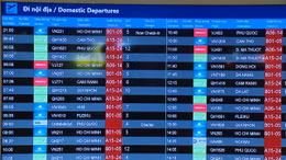 Giá vé máy bay tăng cao dịp lễ 30/4 và 1/5