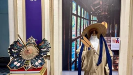 Dấu ấn di sản Việt qua ba thế kỷ y phục