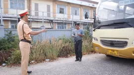 Kiểm soát chặt xe vận tải, xe chở công nhân sau Tết