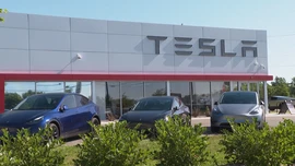 Tesla triệu hồi 375.000 xe do vấn đề trợ lực lái