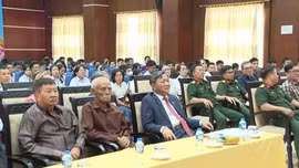 Cộng đồng người Việt tại Lào học tập NQ Đại hội XIV của Đảng