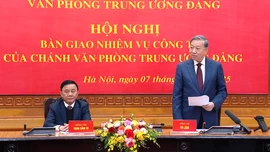 Hội nghị bàn giao nhiệm vụ công tác của Chánh Văn phòng Trung ương Đảng