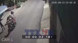 Khởi tố 4 đối tượng dùng 'bom xăng' tấn công nhà dân