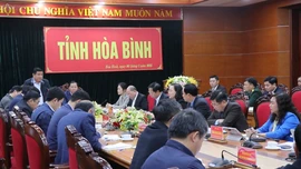 Phó Thủ tướng Nguyễn Chí Dũng làm việc tại Hòa Bình