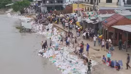 Đà Nẵng giữ bờ kè An Lương trước lũ lớn