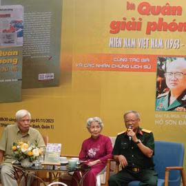 Ra mắt sách Báo Quân giải phóng miền nam Việt Nam