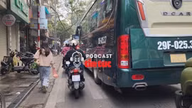 Cấm xe 16 chỗ vào phố cổ: Người dân đồng tình, công ty lữ hành chủ động tìm giải pháp