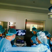 Toàn cảnh ca can thiệp tim thai đặc biệt đến từ Singapore