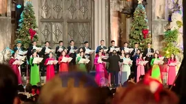 Hà Nội đón Giáng sinh ấm áp, an lành