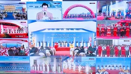 Mồ hôi, máu và nước mắt kết tinh kiến tạo cho sự phát triển 