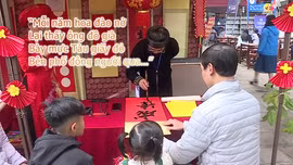 THÔNG ĐIỆP LỊCH SỬ: Xin chữ - nét đẹp văn hóa của người Việt