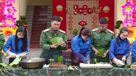 Bộ đội vui Tết, đón xuân