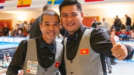 Trần Quyết Chiến và Nguyễn Trần Thanh Tự vô địch carom 3 băng đồng đội thế giới