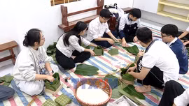 Đưa Tết vào trường học: Gieo mầm văn hóa, nuôi dưỡng tình yêu dân tộc