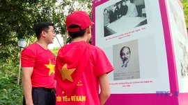 Về quê Bác trong mùa thu độc lập