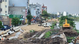 hiều vướng mắc khiến dự án kênh Tham Lương – Bến Cát – Rạch Nước Lên chậm tiến độ.